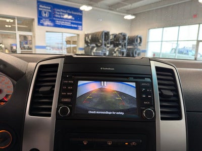 2014 Nissan Xterra PRO-4X w/ Leather & Tow Pkg