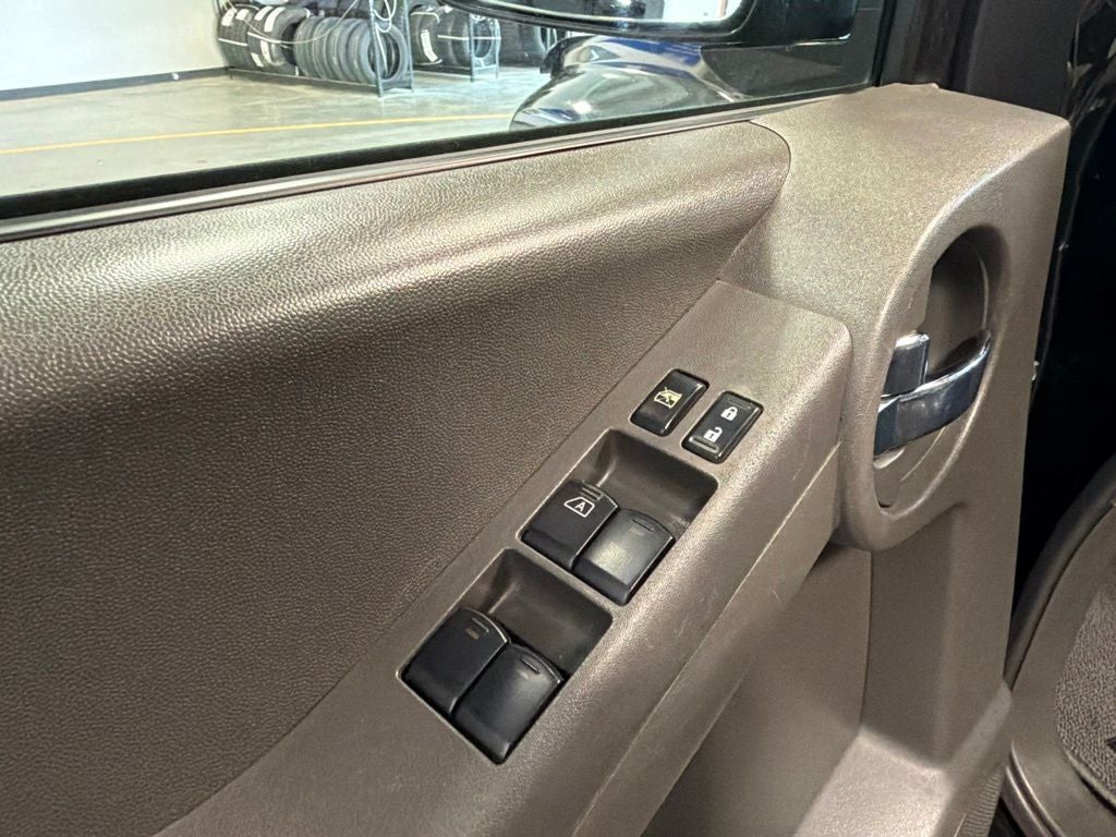 2014 Nissan Xterra PRO-4X w/ Leather & Tow Pkg