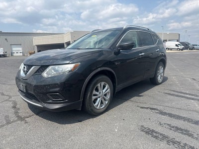 2016 Nissan Rogue SV Premium w/ Nav & Pano Roof
