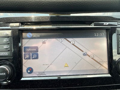 2016 Nissan Rogue SV Premium w/ Nav & Pano Roof