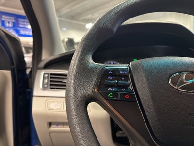 2015 Hyundai Sonata SE w/ Popular Equipment Pkg