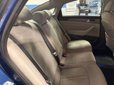 2015 Hyundai Sonata SE w/ Popular Equipment Pkg