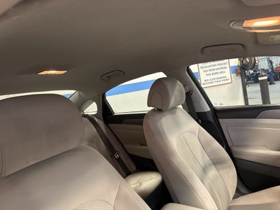 2015 Hyundai Sonata SE w/ Popular Equipment Pkg