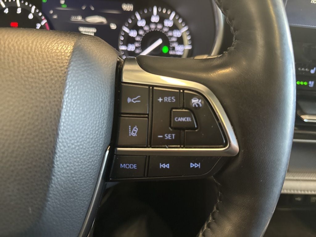 2021 Toyota Highlander Limited w/ Birds Eye View