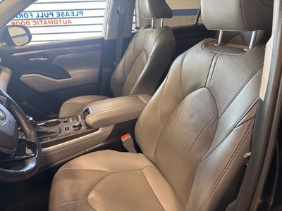 2021 Toyota Highlander Limited w/ Birds Eye View