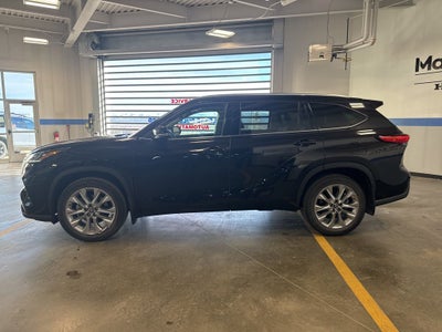 2021 Toyota Highlander Limited w/ Birds Eye View