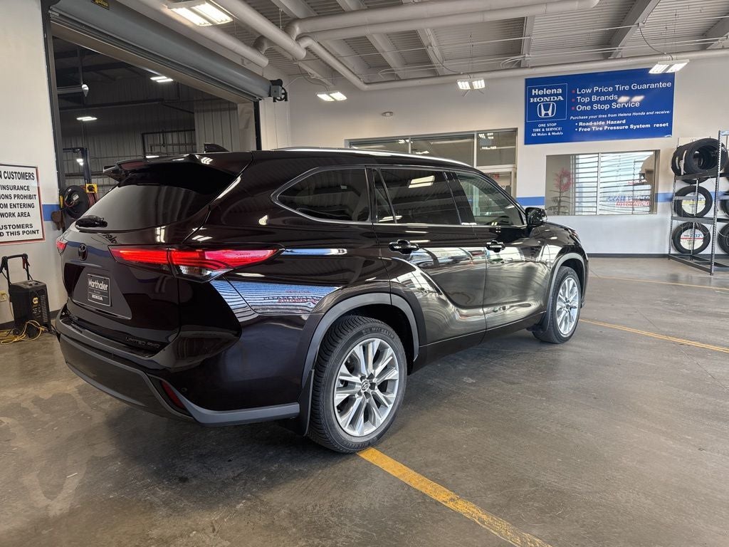 2021 Toyota Highlander Limited w/ Birds Eye View