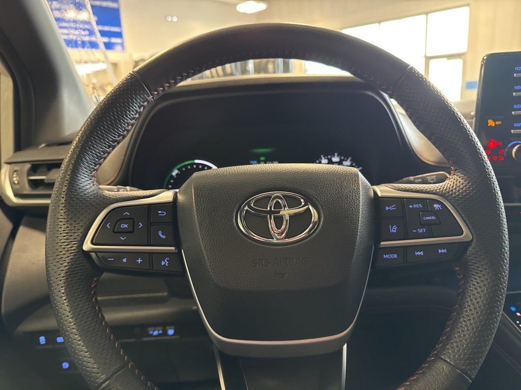 2024 Toyota Sienna XSE AWD 7 Passenger w/ Nav