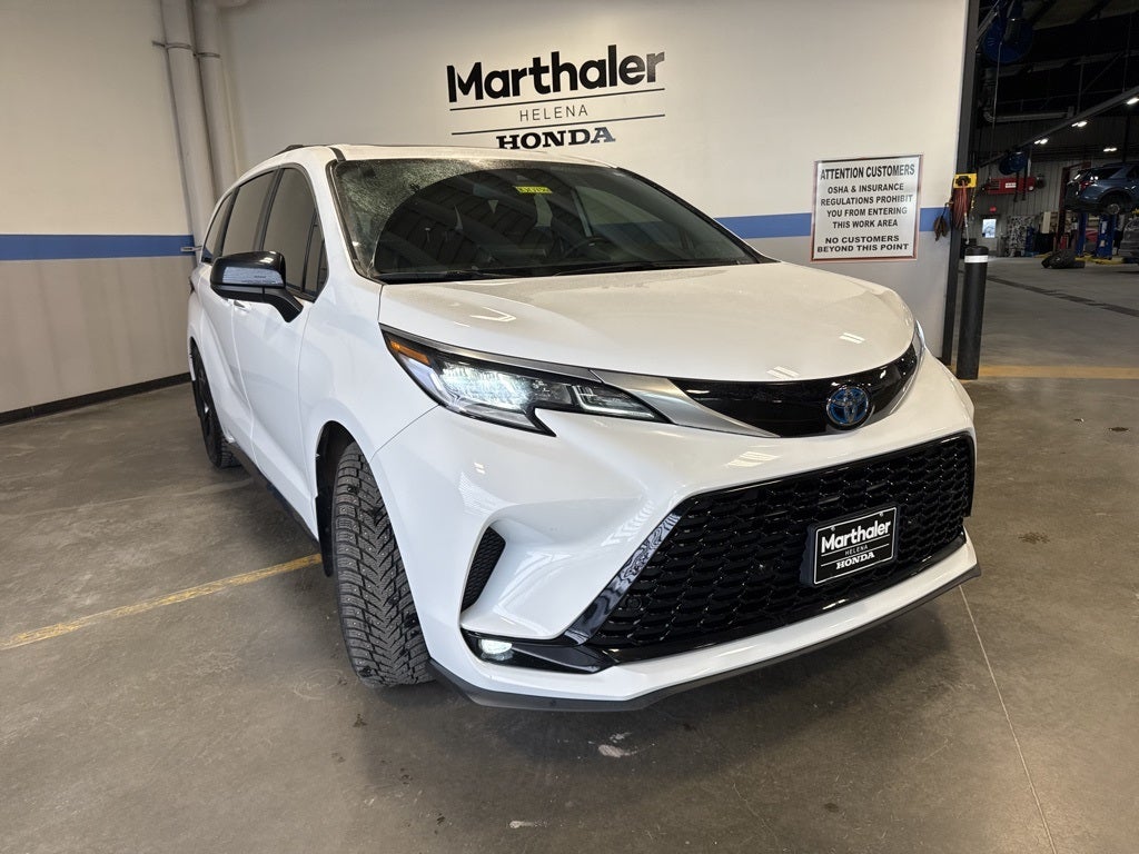 2024 Toyota Sienna XSE AWD 7 Passenger w/ Nav