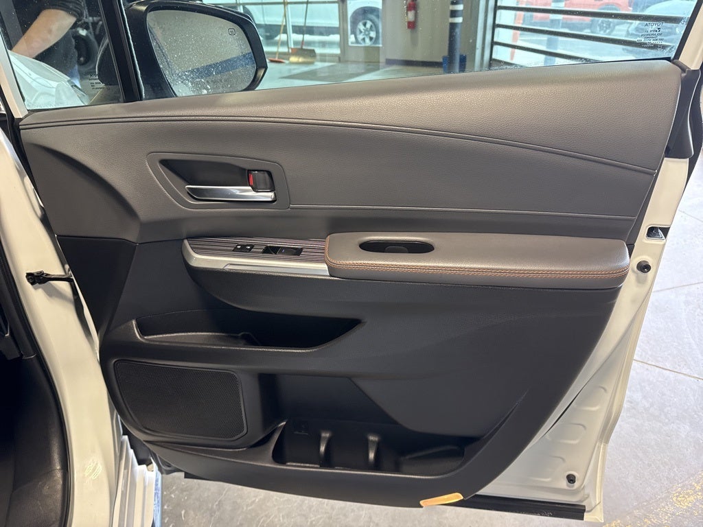 2024 Toyota Sienna XSE AWD 7 Passenger w/ Nav