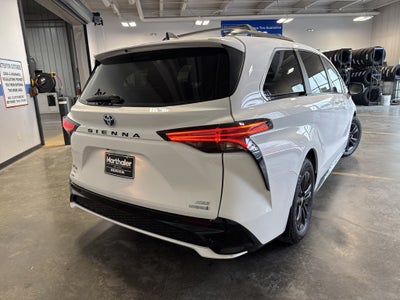 2024 Toyota Sienna XSE AWD 7 Passenger w/ Nav