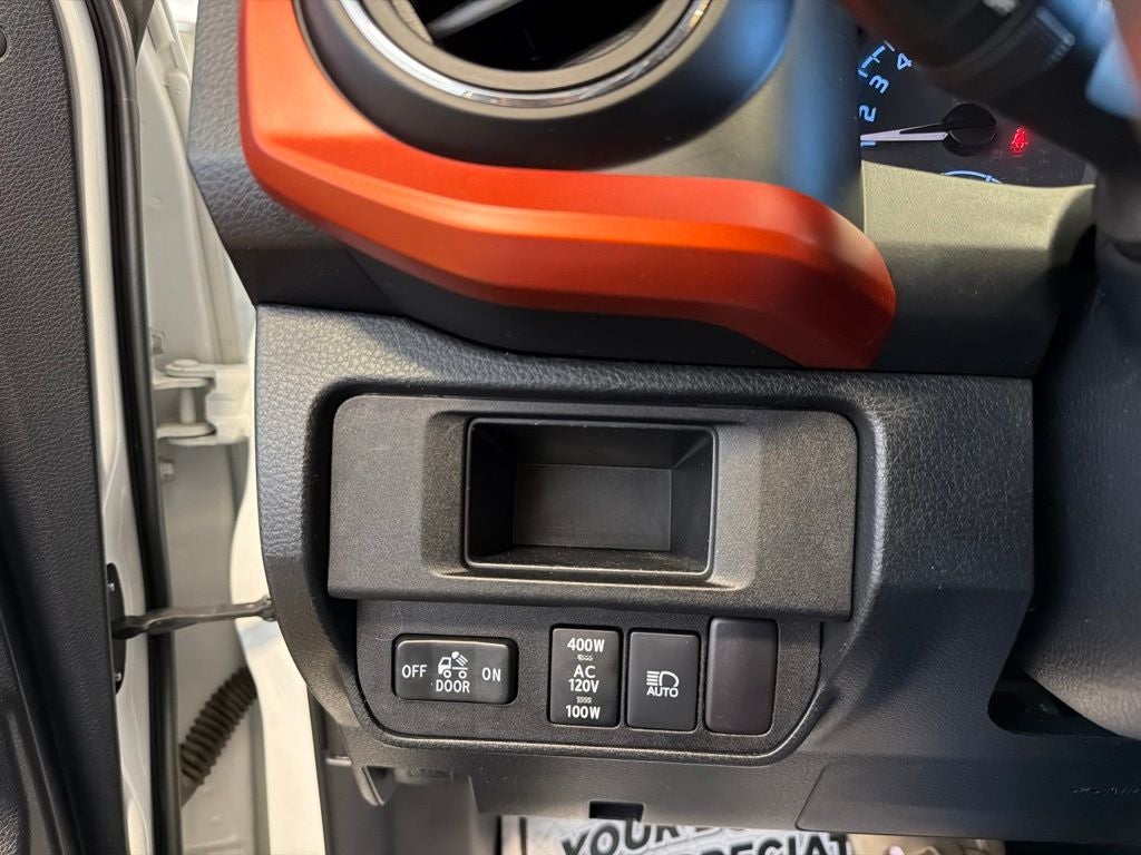 2018 Toyota Tacoma TRD Off-Road w/ Nav V6