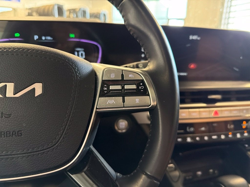 2024 Kia Telluride S w/ NAV & Moonroof Pkg