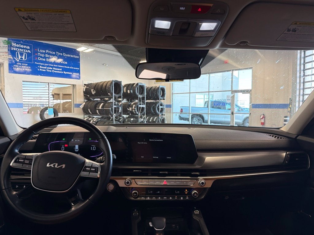 2024 Kia Telluride S w/ NAV & Moonroof Pkg