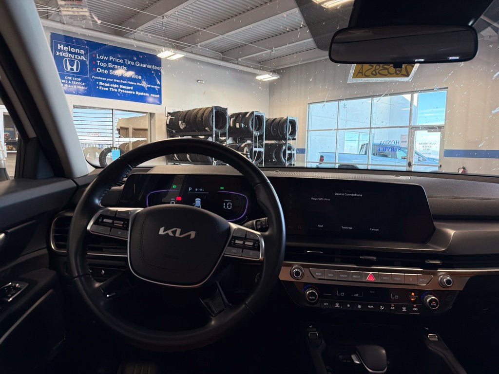 2024 Kia Telluride S w/ NAV & Moonroof Pkg