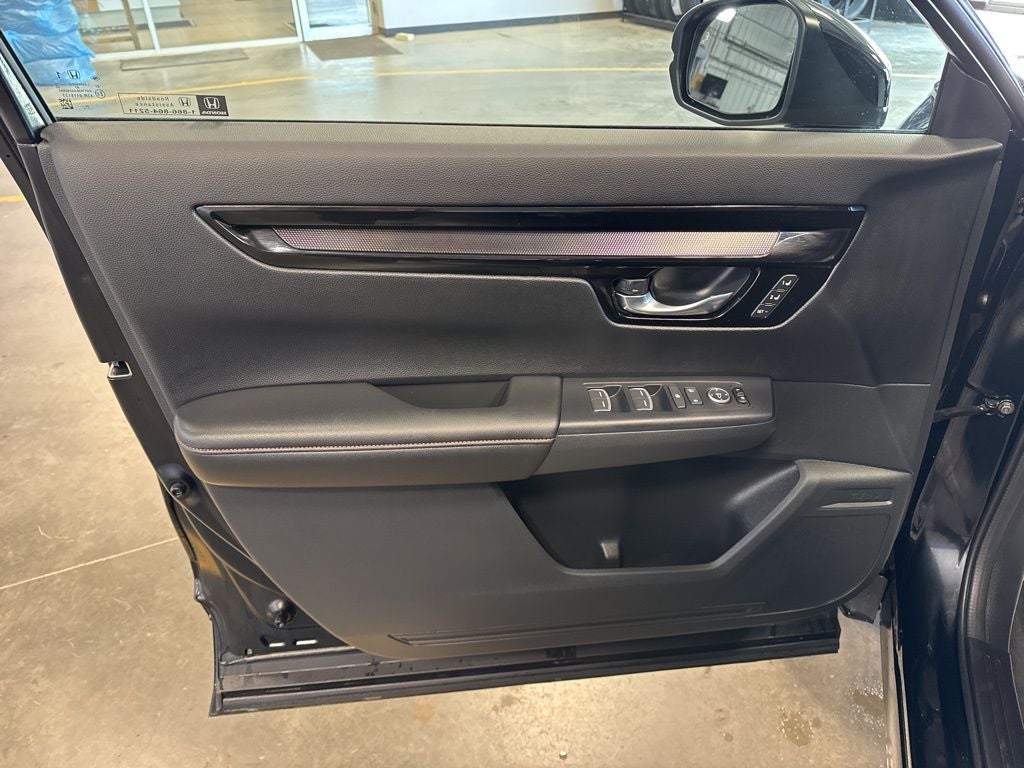 2026 Honda CR-V Hybrid Sport Touring w/ NAV