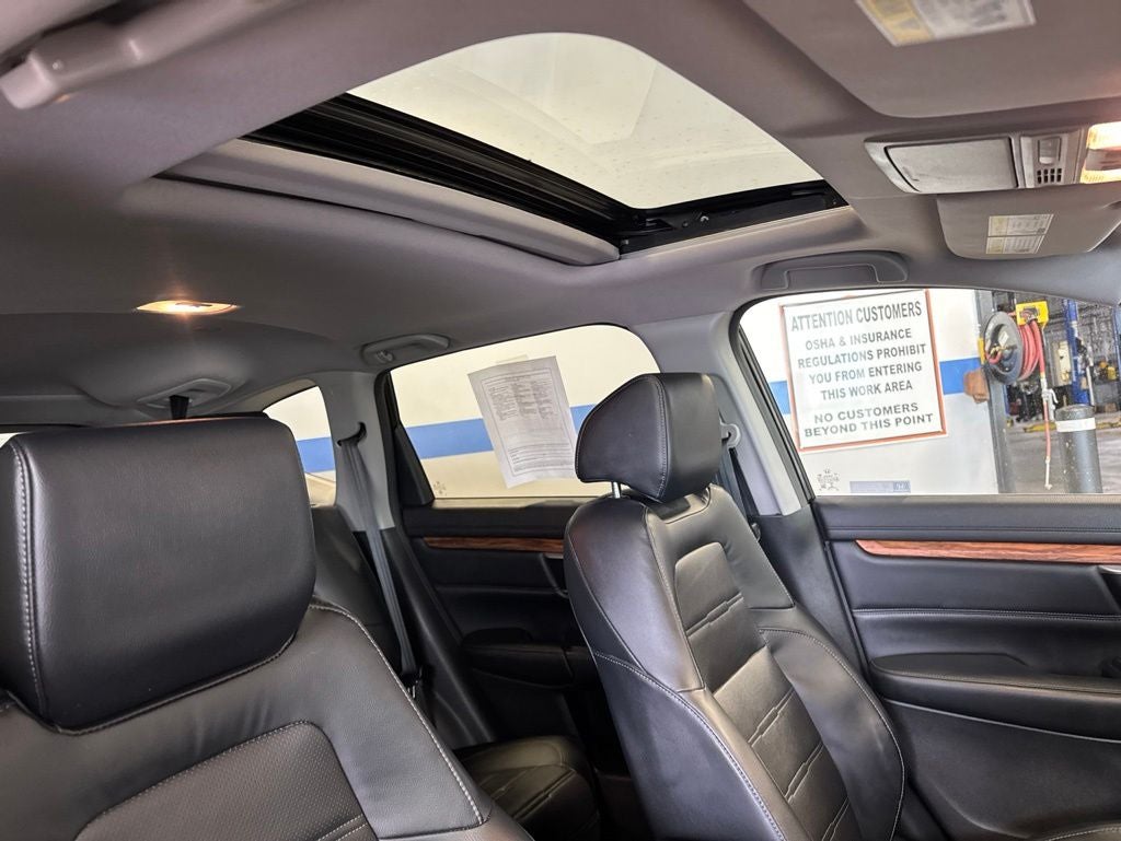 2019 Honda CR-V Touring w/ Nav