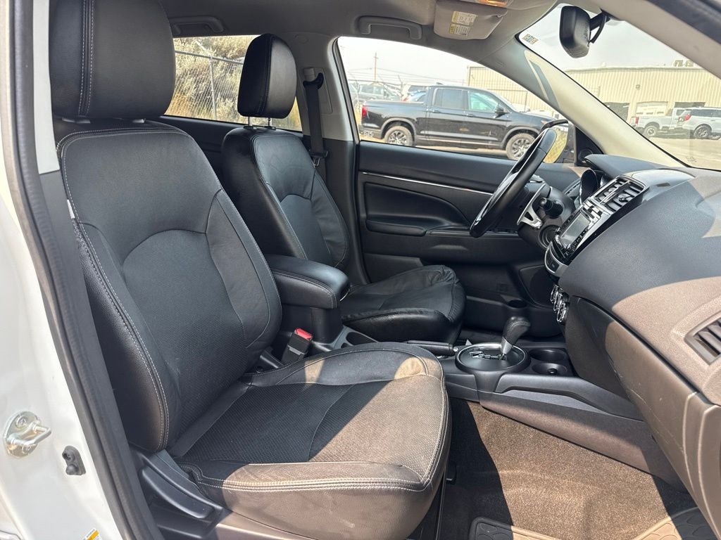 2017 Mitsubishi Outlander Sport SEL w/ All Weather Pkg