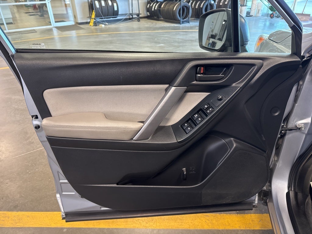 2016 Subaru Forester 2.5i AWD