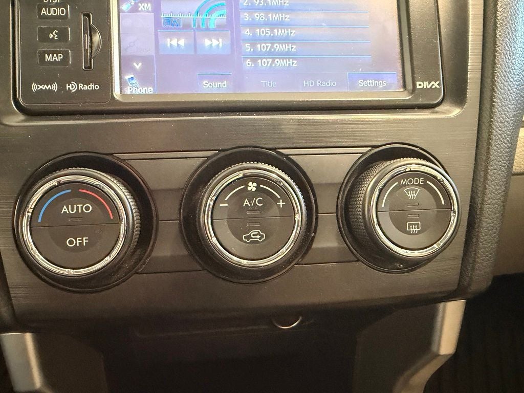 2015 Subaru Forester 2.5i Limited w/ Nav & Eyesight