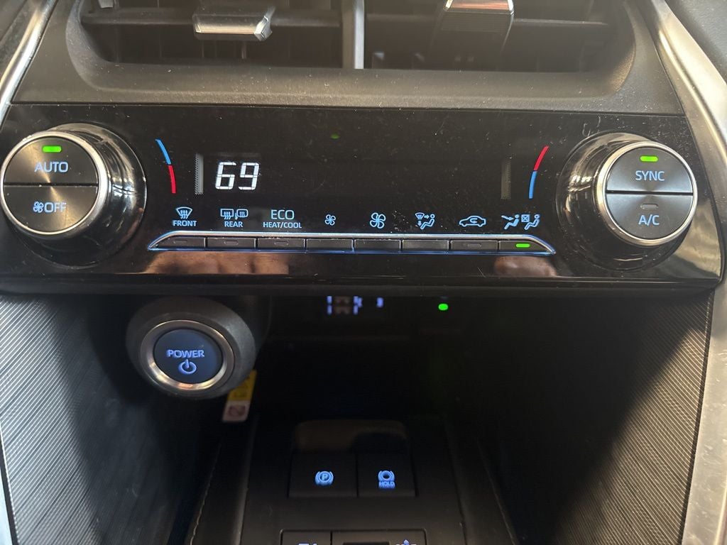 2022 Toyota Venza XLE