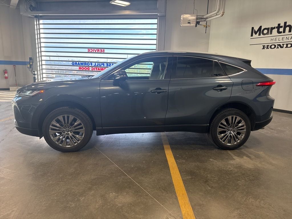 2022 Toyota Venza XLE