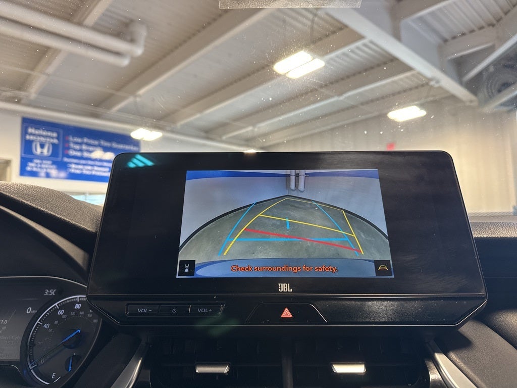 2024 Toyota Venza XLE Hybrid w/ Nav