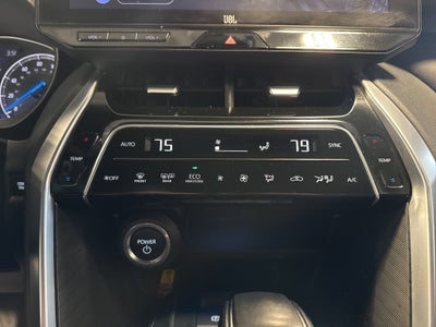 2024 Toyota Venza XLE Hybrid w/ Nav