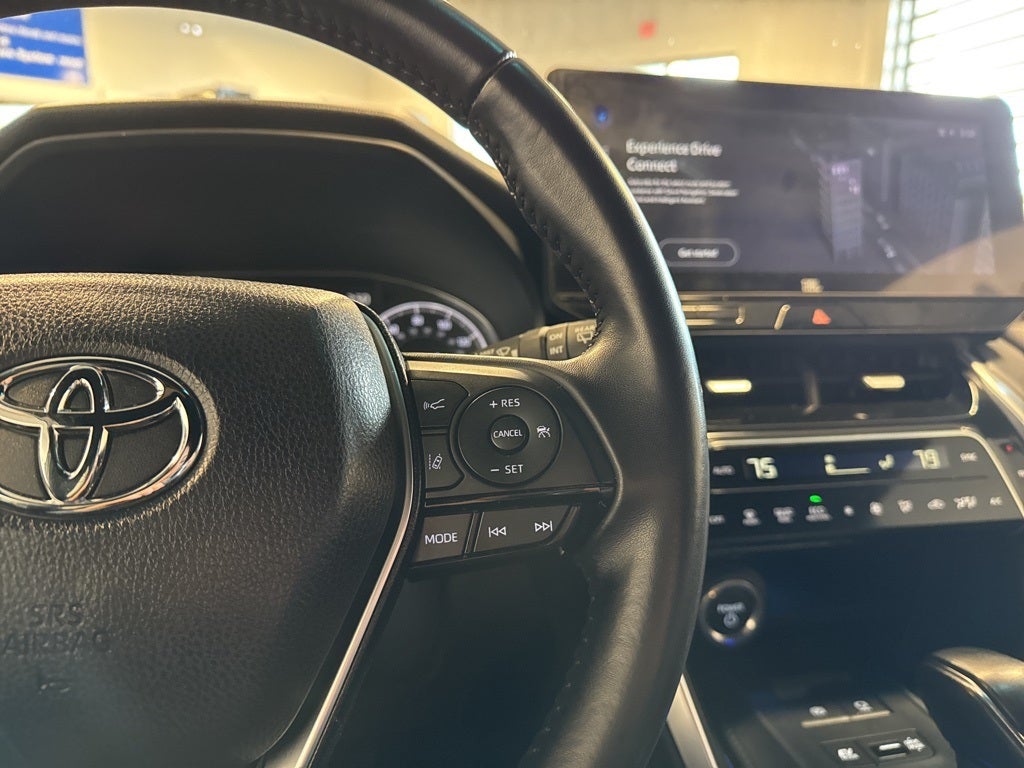 2024 Toyota Venza XLE Hybrid w/ Nav