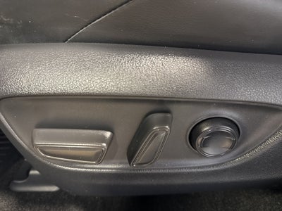 2024 Toyota Venza XLE Hybrid w/ Nav