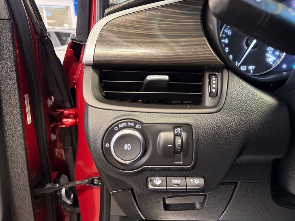 2020 Buick Envision Premium II w/ Driver Confidence Pkg