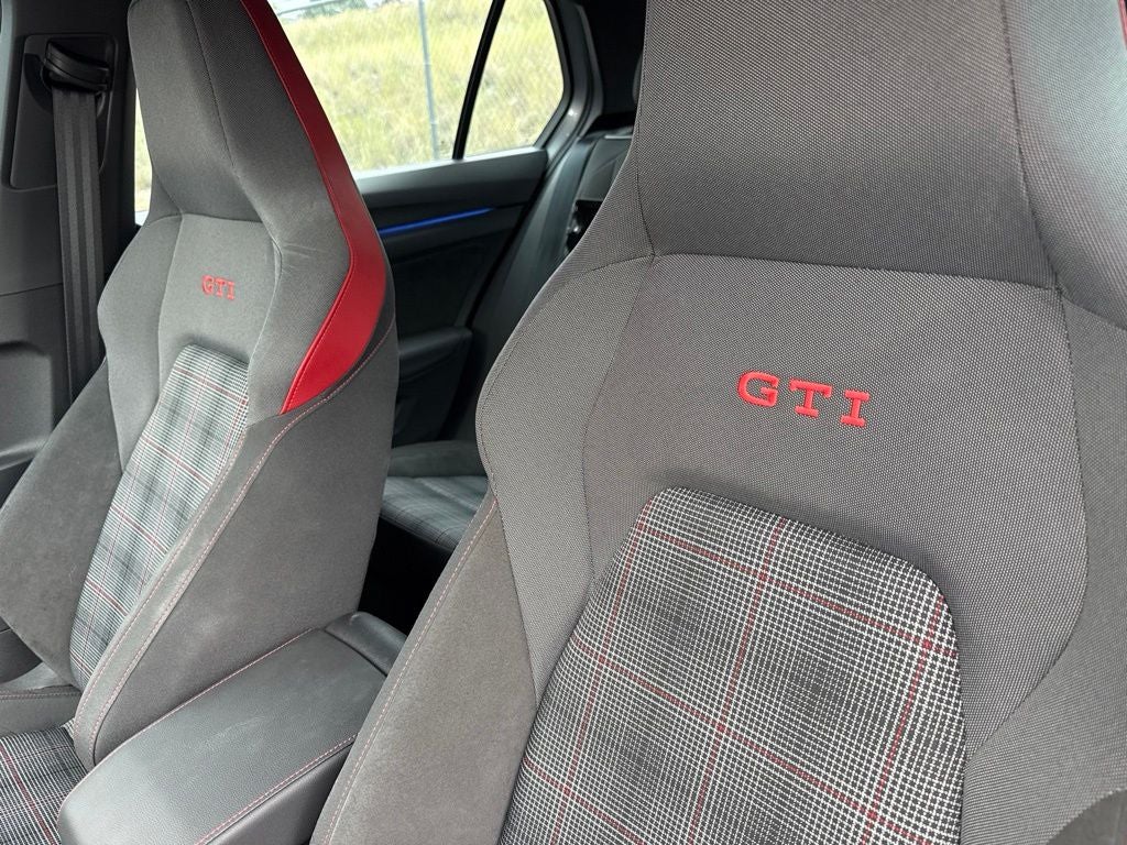 2025 Volkswagen Golf GTI 2.0T S w/ Nav & Heated Seats