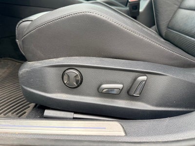 2019 Volkswagen Golf R DCC & Navigation