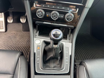 2019 Volkswagen Golf R DCC & Navigation