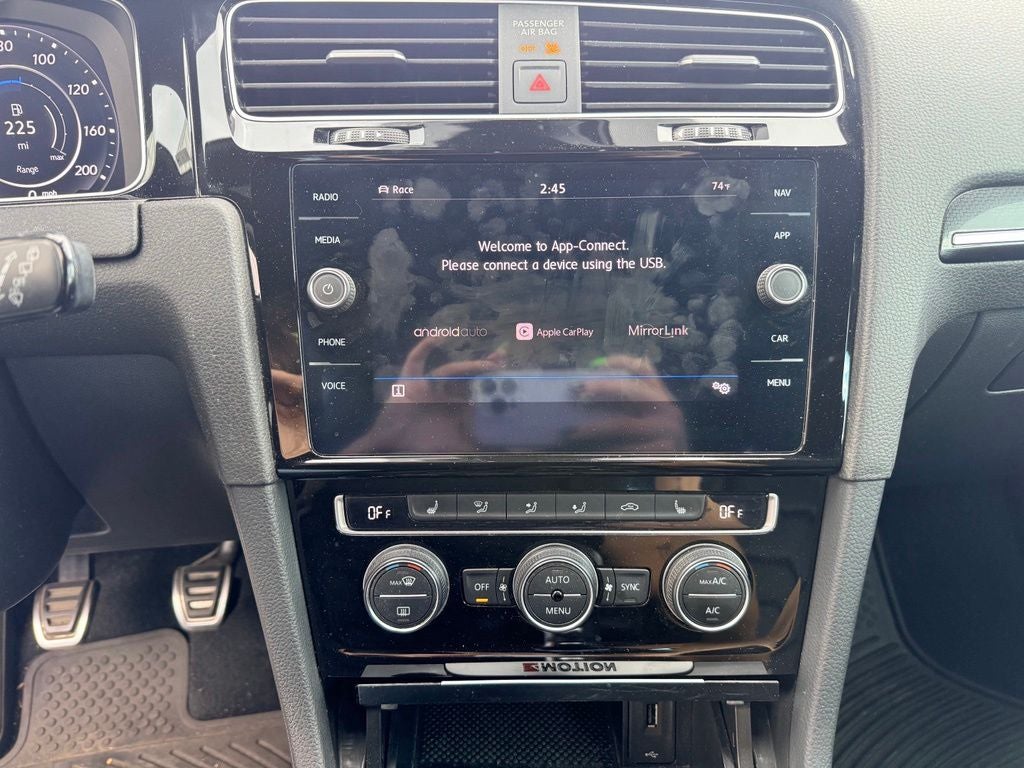 2019 Volkswagen Golf R DCC & Navigation