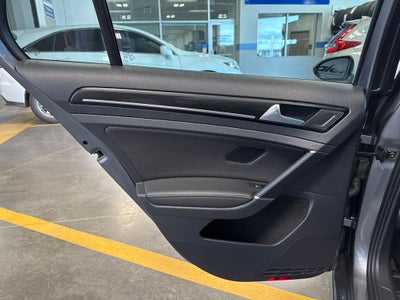 2019 Volkswagen Golf R DCC & Navigation