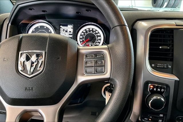 2024 RAM 1500 Classic Warlock Quad Cab 4x4 6'4" Box