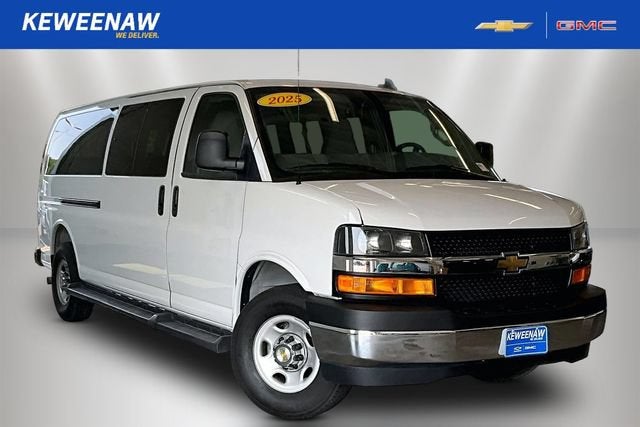 2025 Chevrolet Express Passenger 1LT