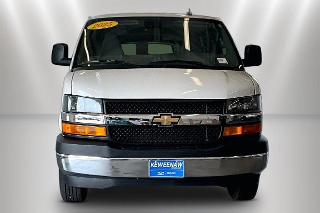 2025 Chevrolet Express Passenger 1LT