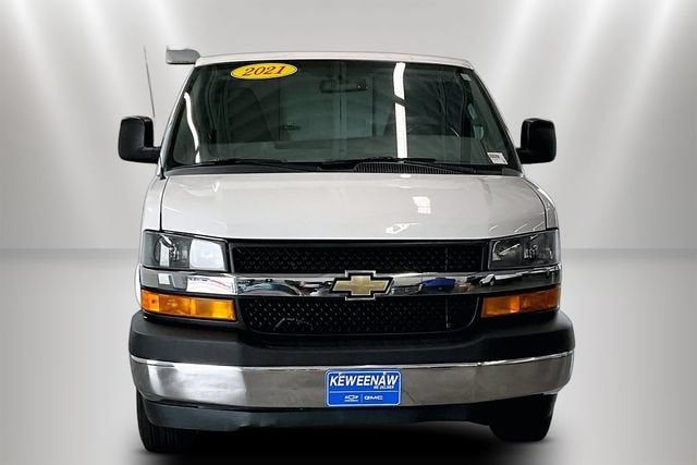 2021 Chevrolet Express Cutaway 3500 Work Van