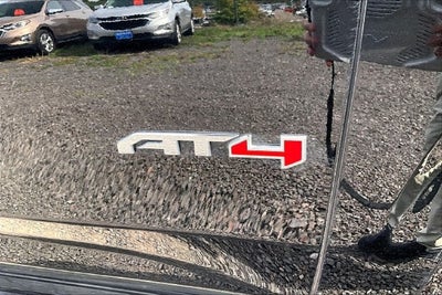 2024 GMC Yukon AT4