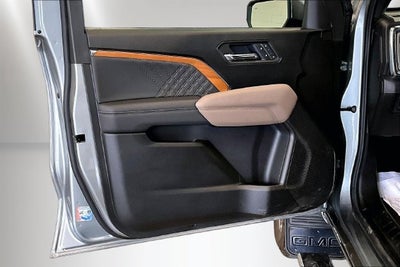 2025 GMC Canyon Denali