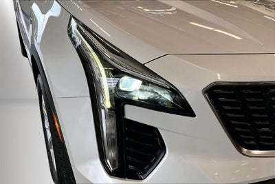 2022 Cadillac XT4 AWD Luxury