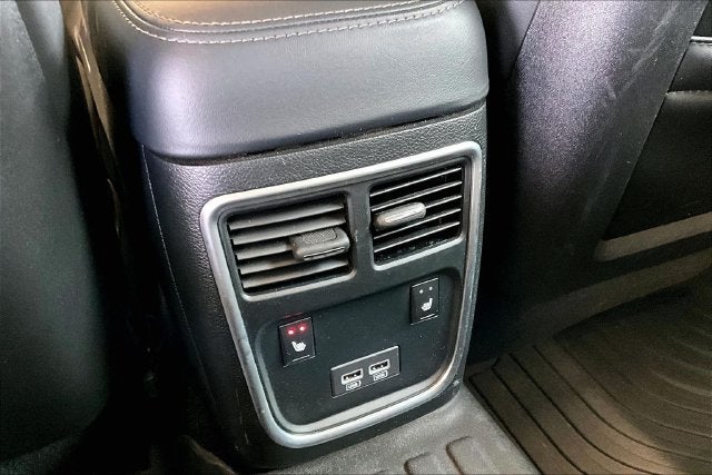 2023 Chrysler 300 Touring L AWD
