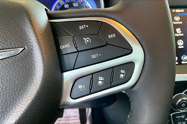 2023 Chrysler 300 Touring L AWD
